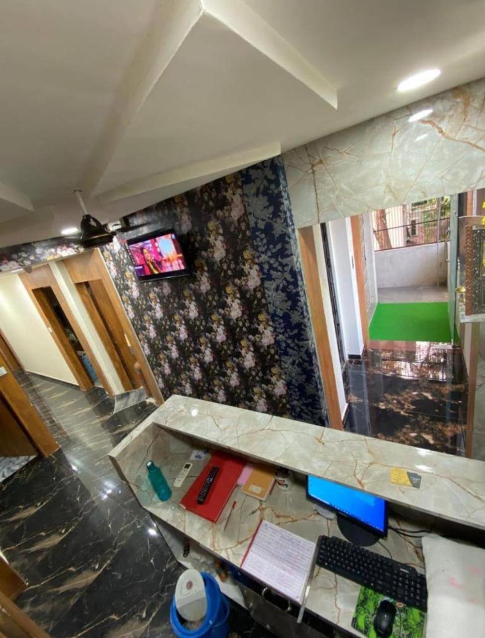 Hotel Kings Villa 阿穆达巴 外观 照片